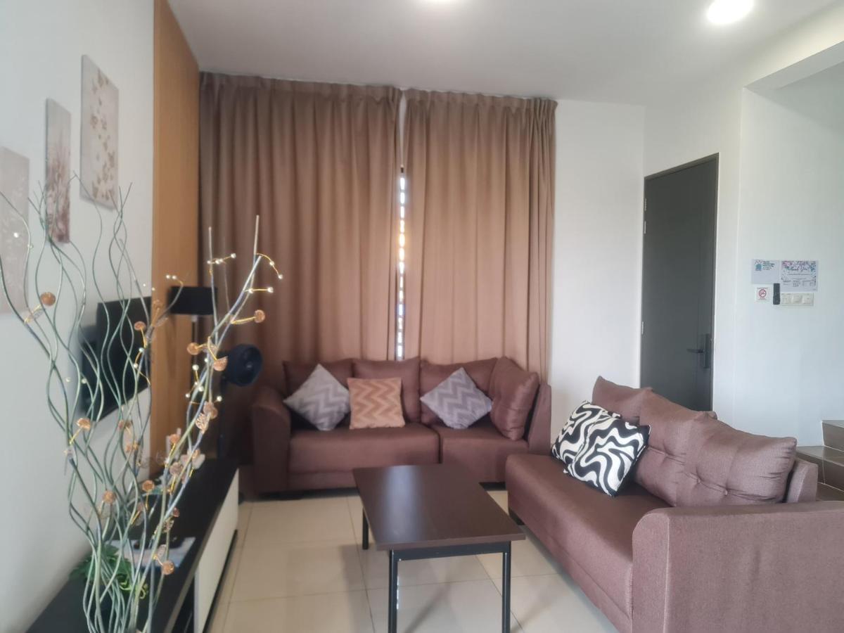 Relaxing Corner Family Stay Kids Pool and BBQ Banting - B&B Banting