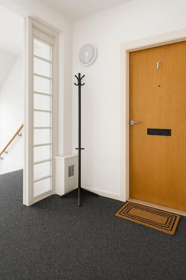 Waterfront Walk 3 Bedroom Apartment with Parking Pets and Workspace - Ferienwohnung Dundee