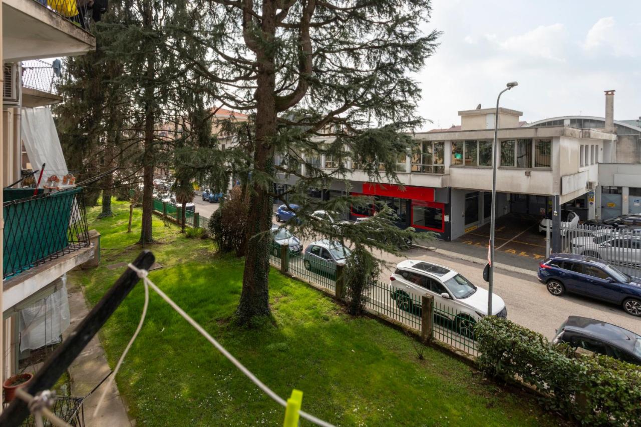 Ranzoni Design Apartment - 4GUEST & SELF CHECKIN & WIFI - B&B Novara