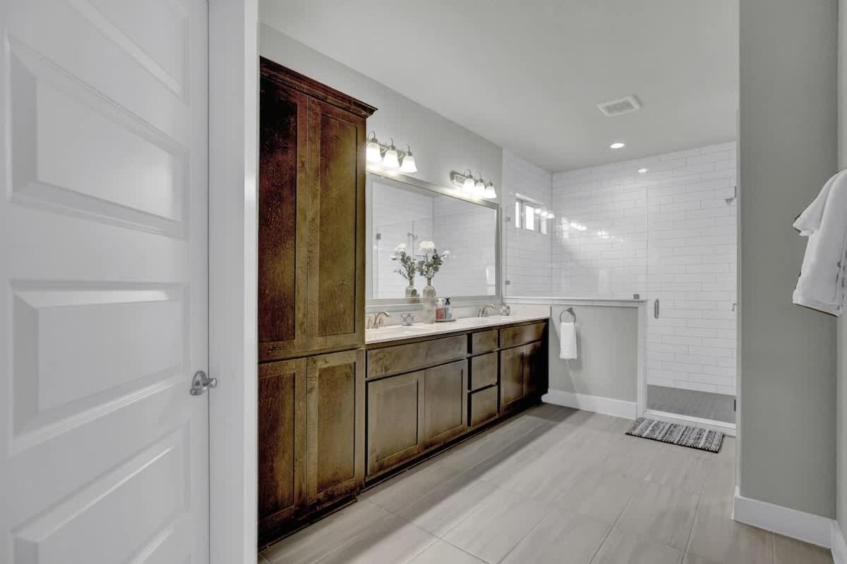 Stunning Luxury Home on Lake LBJ! - Ferienwohnung Horseshoe Bay