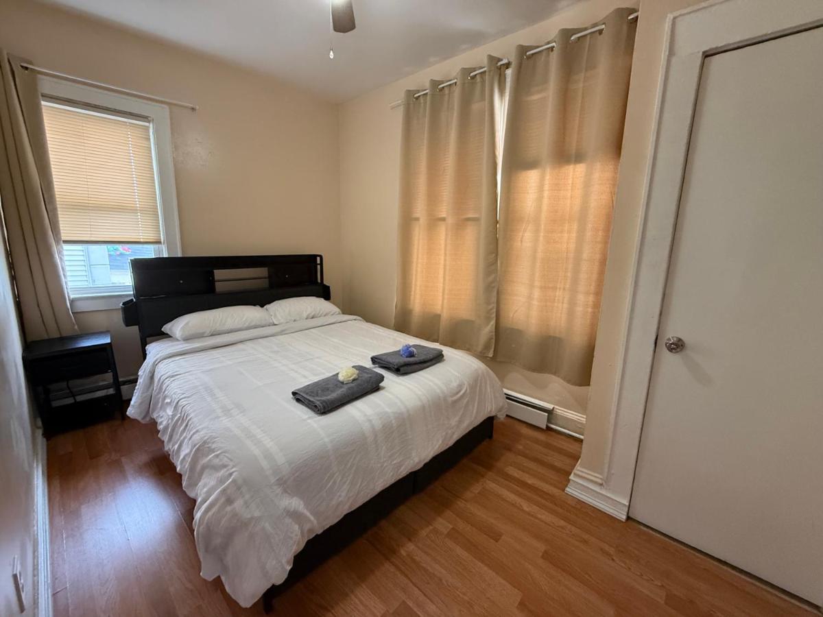 Tweepersoonskamer met Gedeelde Badkamer