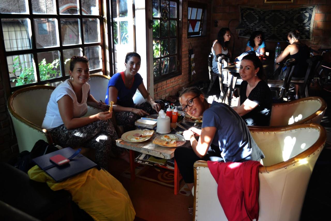 BRICKHOUSE Ayutthaya Guesthouse EST 1986 - B&B
