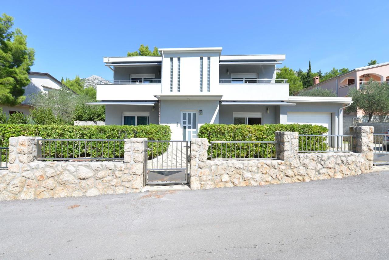 Sea & Stone Apartment No 2 in Starigrad - Bed and Breakfast Starigrad