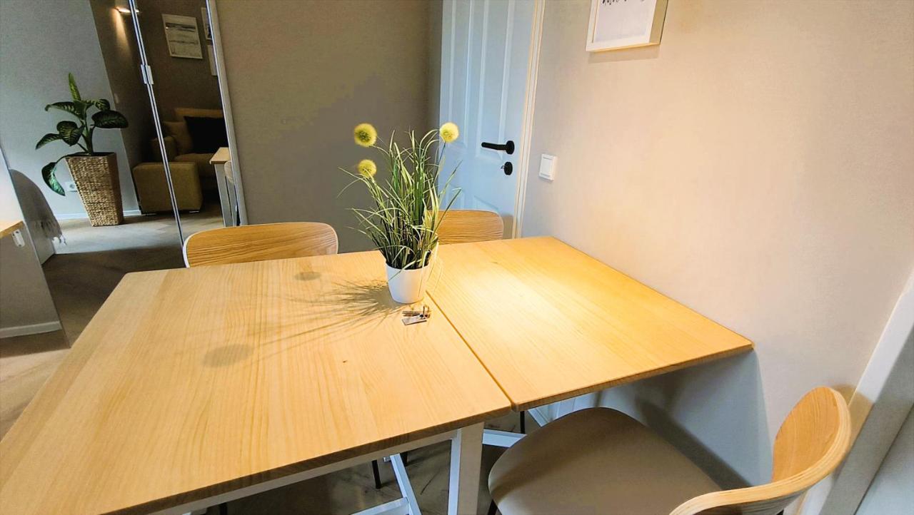 Cozy Apartment near Maschsee, balcony, gardenview - Chambres d’hôtes Hanovre