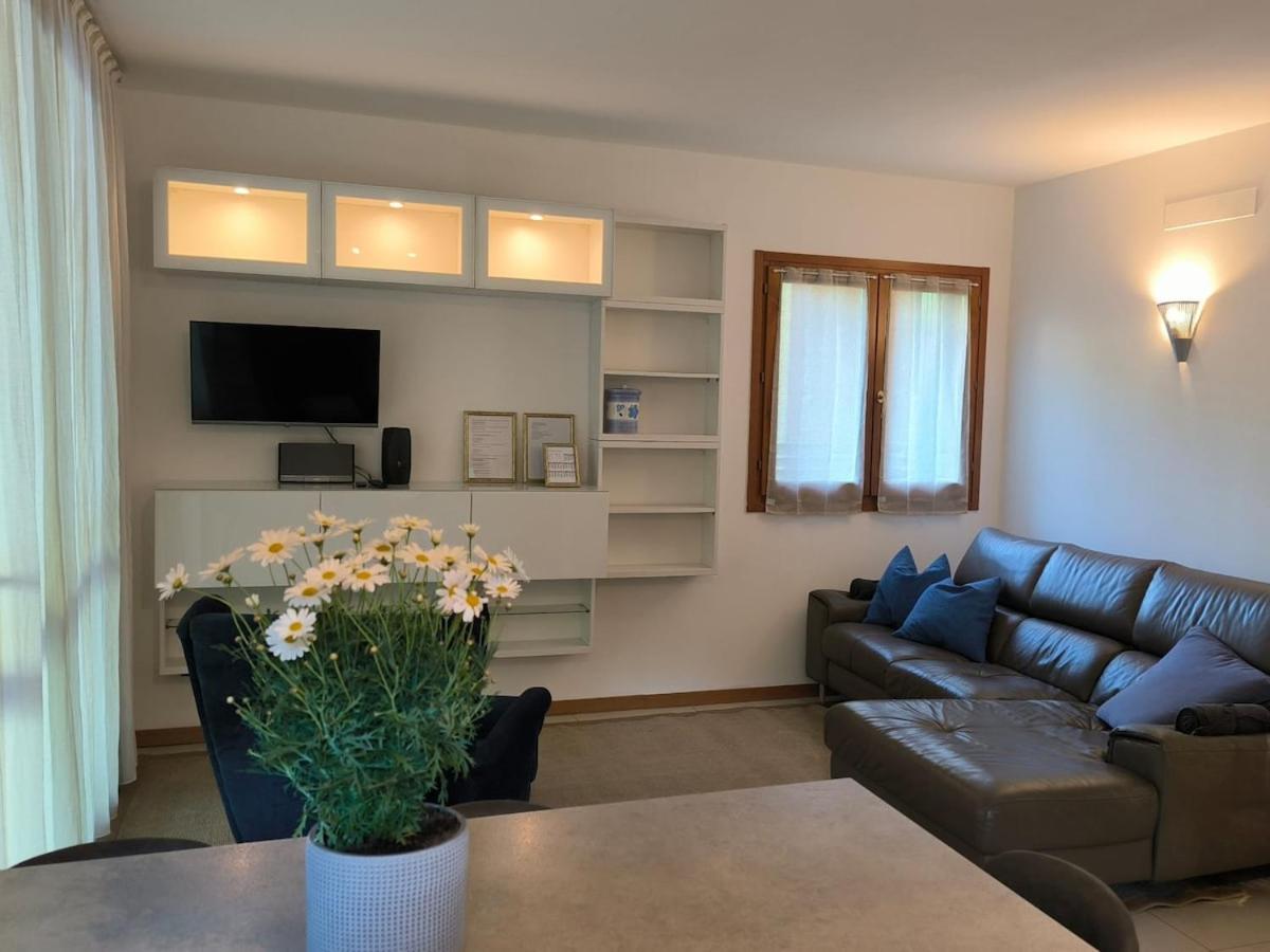 Beautiful apartment with garden