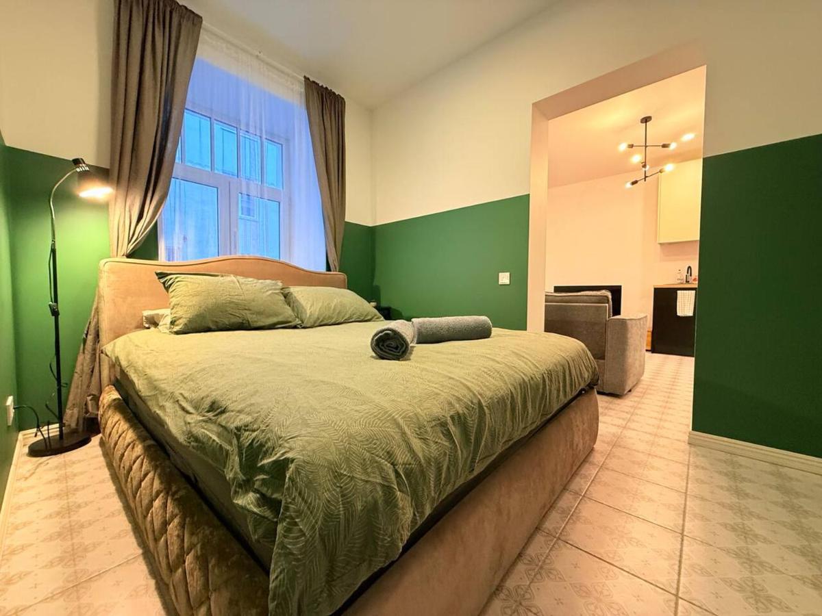 1 Bedroom Riga Centre - 4 Guests - WiFi - Smart TV - Chambres d’hôtes Riga