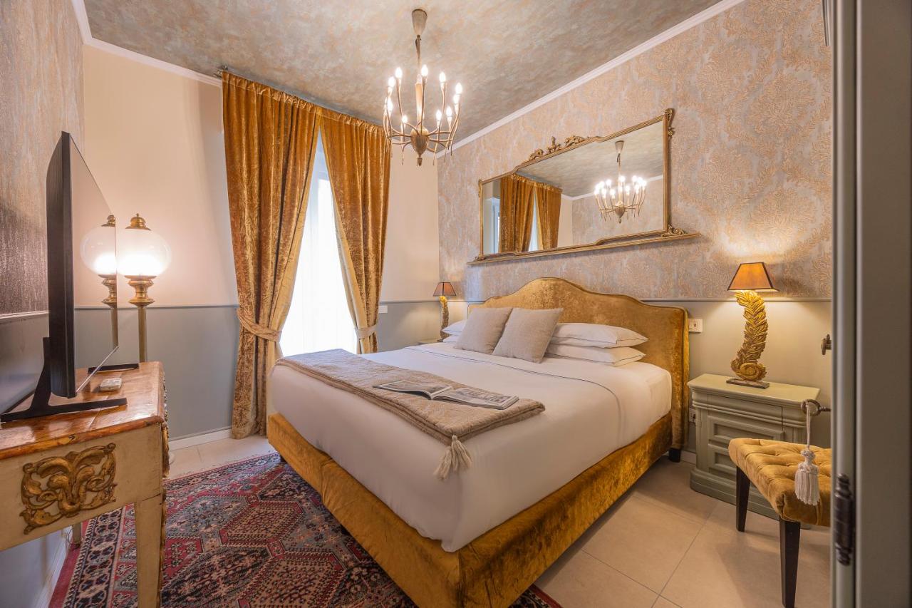 Suite mit Kingsize-Bett und Balkon