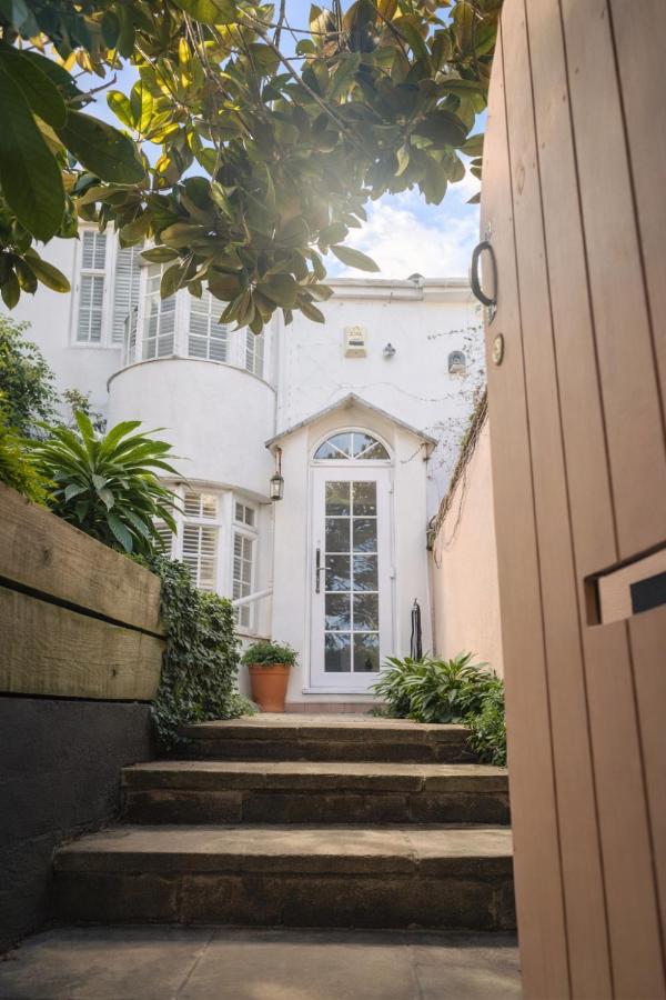 Central Cute Garden Cottage Close to Town & Beach - Ferienwohnung Brighton
