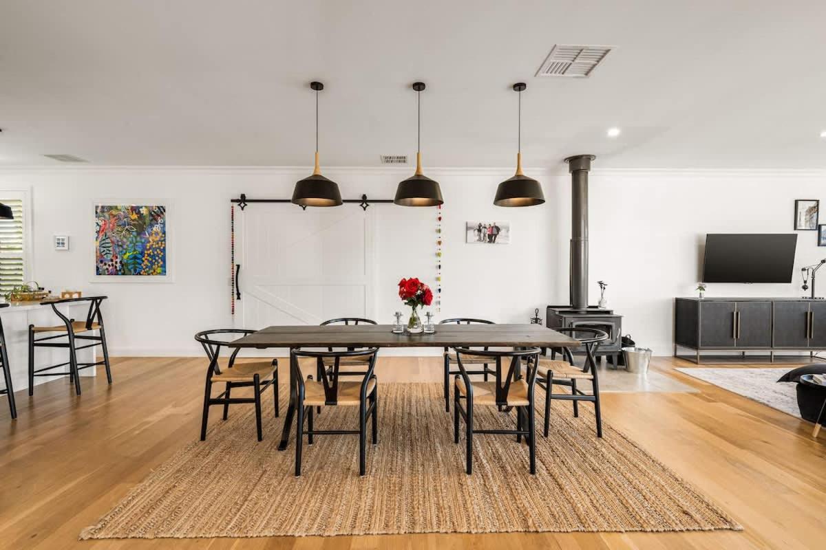 Shehan & Stone - Entertainer In The Heart Of Town - Chambres d'hôtes Beechworth