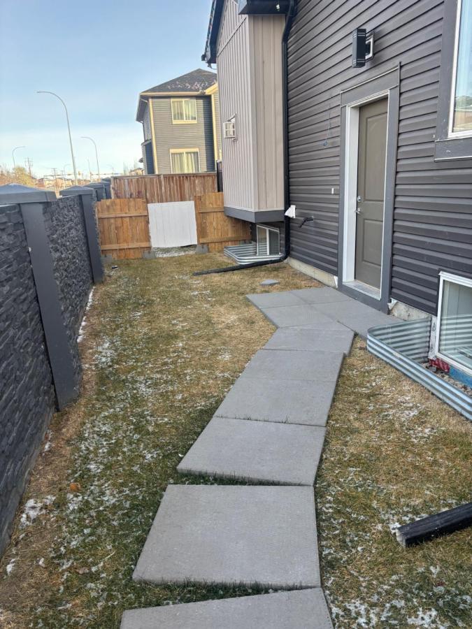 Hidden Gem - Ferienwohnung Airdrie