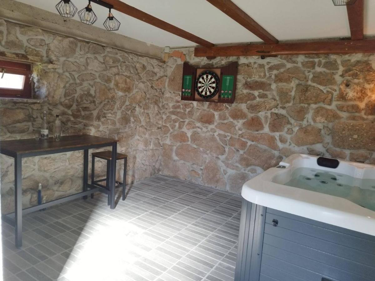 Holiday House Marija - Bed and Breakfast Otočac