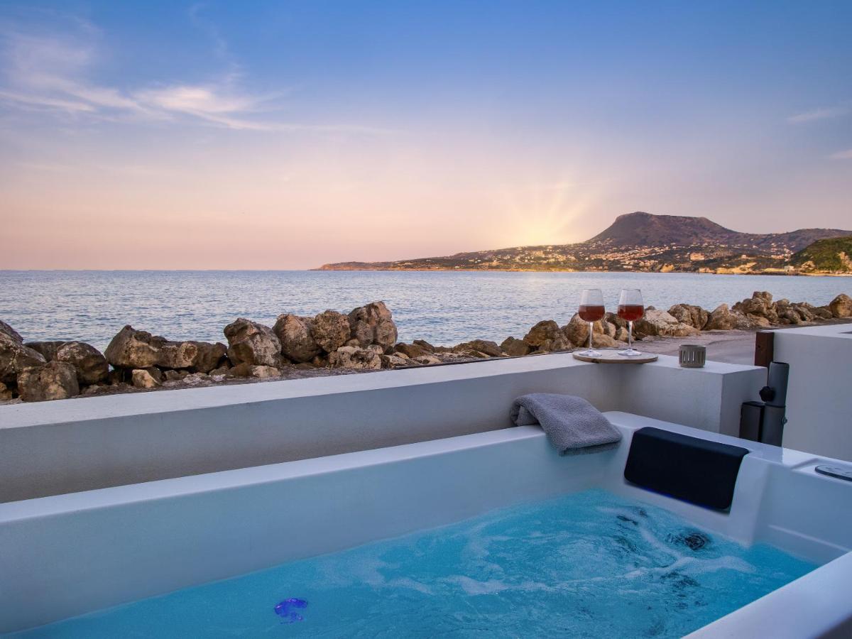Omorphi Seaside Villa - Ferienwohnung Kalyves