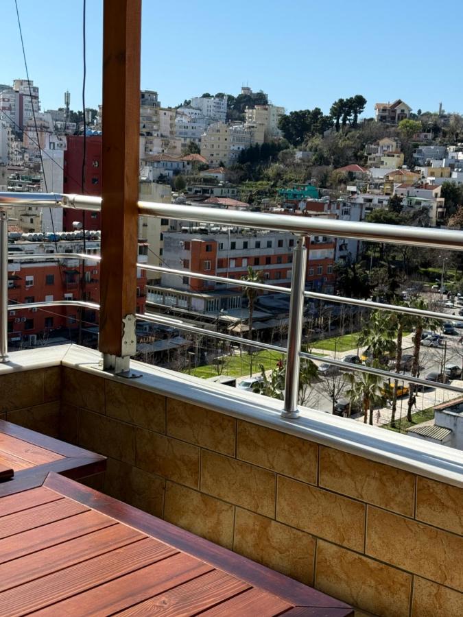 Modern Luxury Apartment-City Center-Walk Anywhere - B&B Durrës