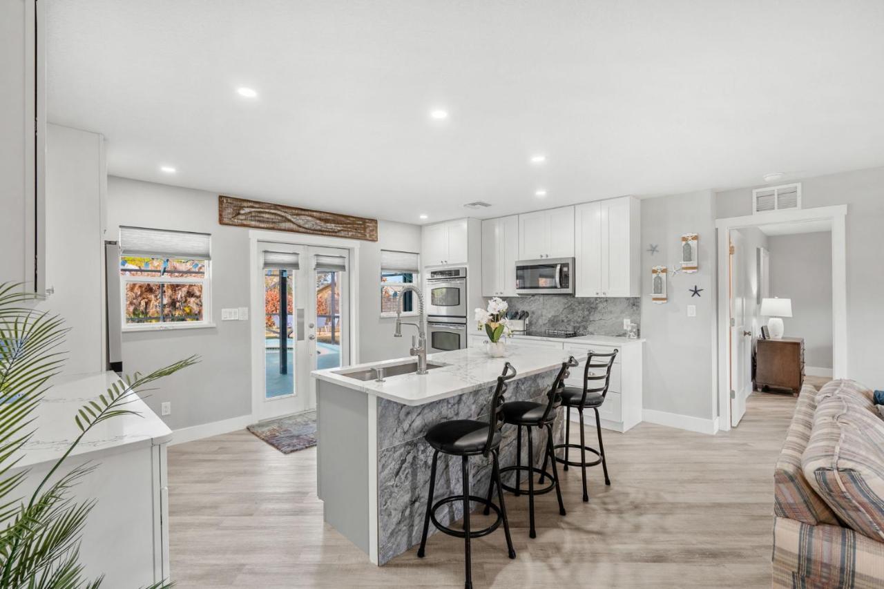 882 Cody Avenue - Chambres d'hôtes Sebastian