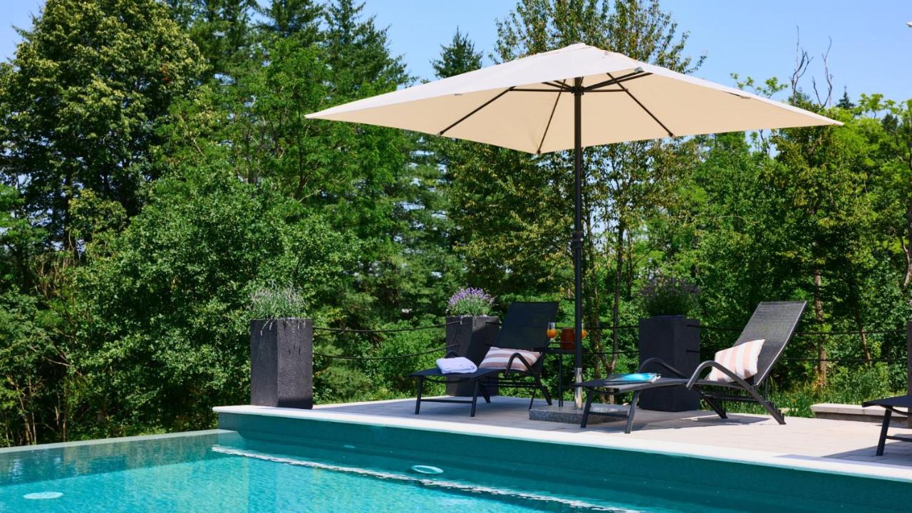 Villa River home by WH by Villas Guide - B&B Lipa