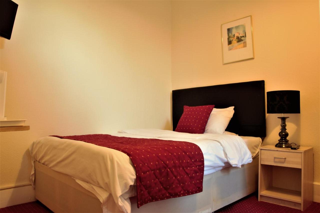 Single Room with Private Bathroom