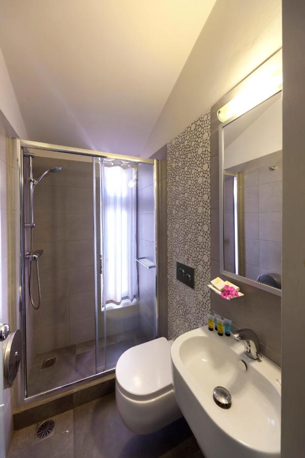 Twin Room with Sea View