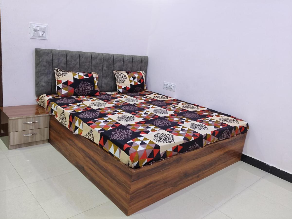 karan arjun guest house