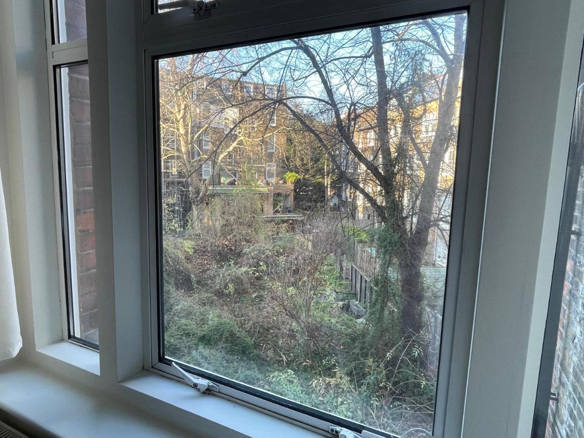 West London 1 Bedroom 1 Living Room Flat Near Tube - Chambres d'hôtes Londres