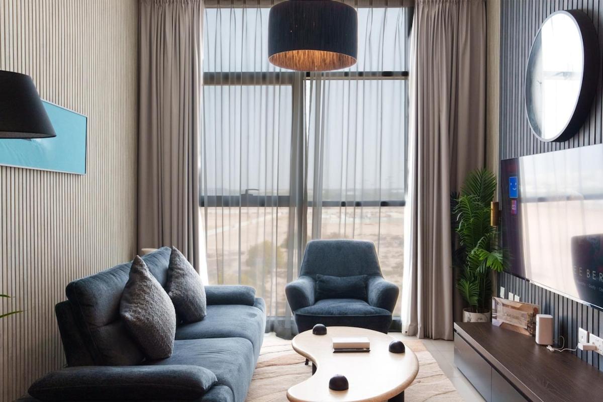 Soft Stone Suite 1BR Designer Stay CB2-7-RA1-508-1br - Bed and Breakfast Sharjah