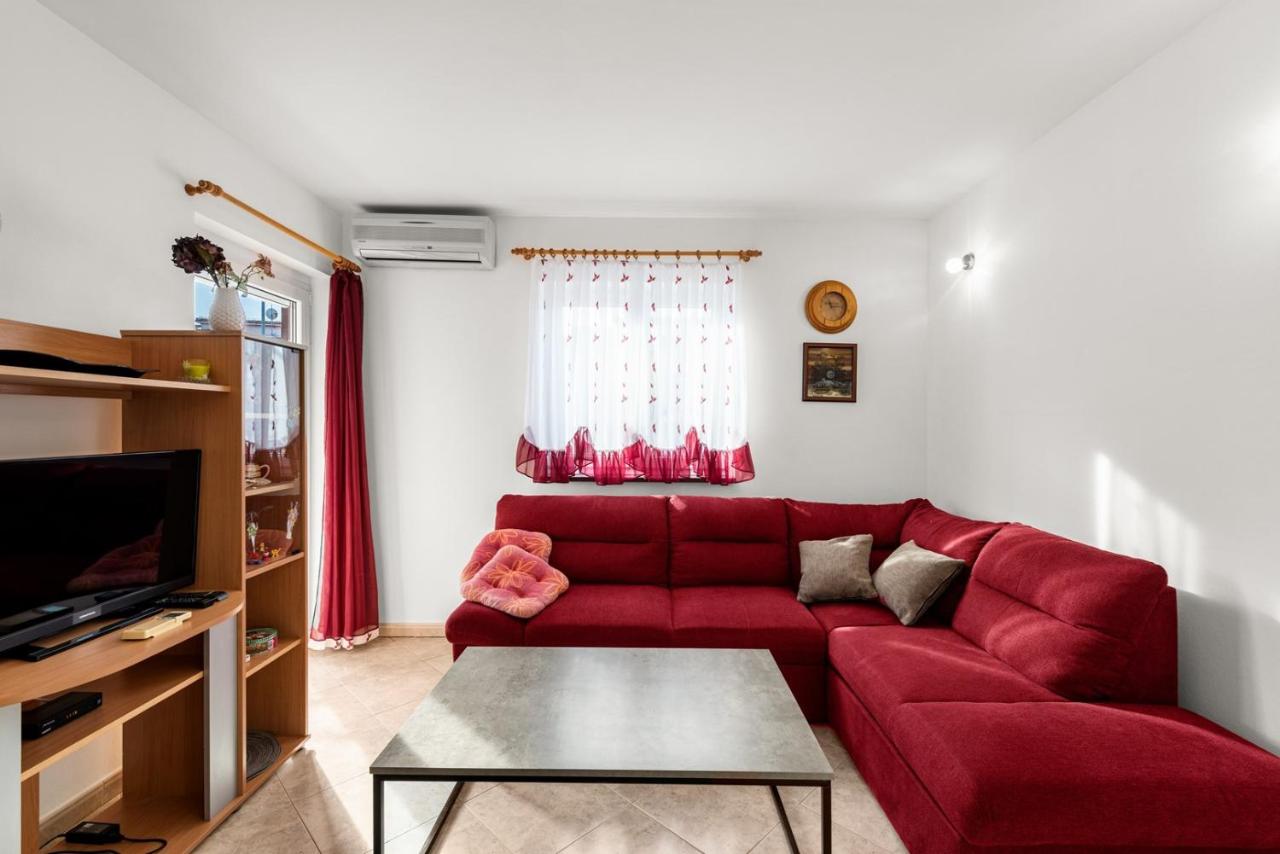 Azure Apartment - B&B Karigador