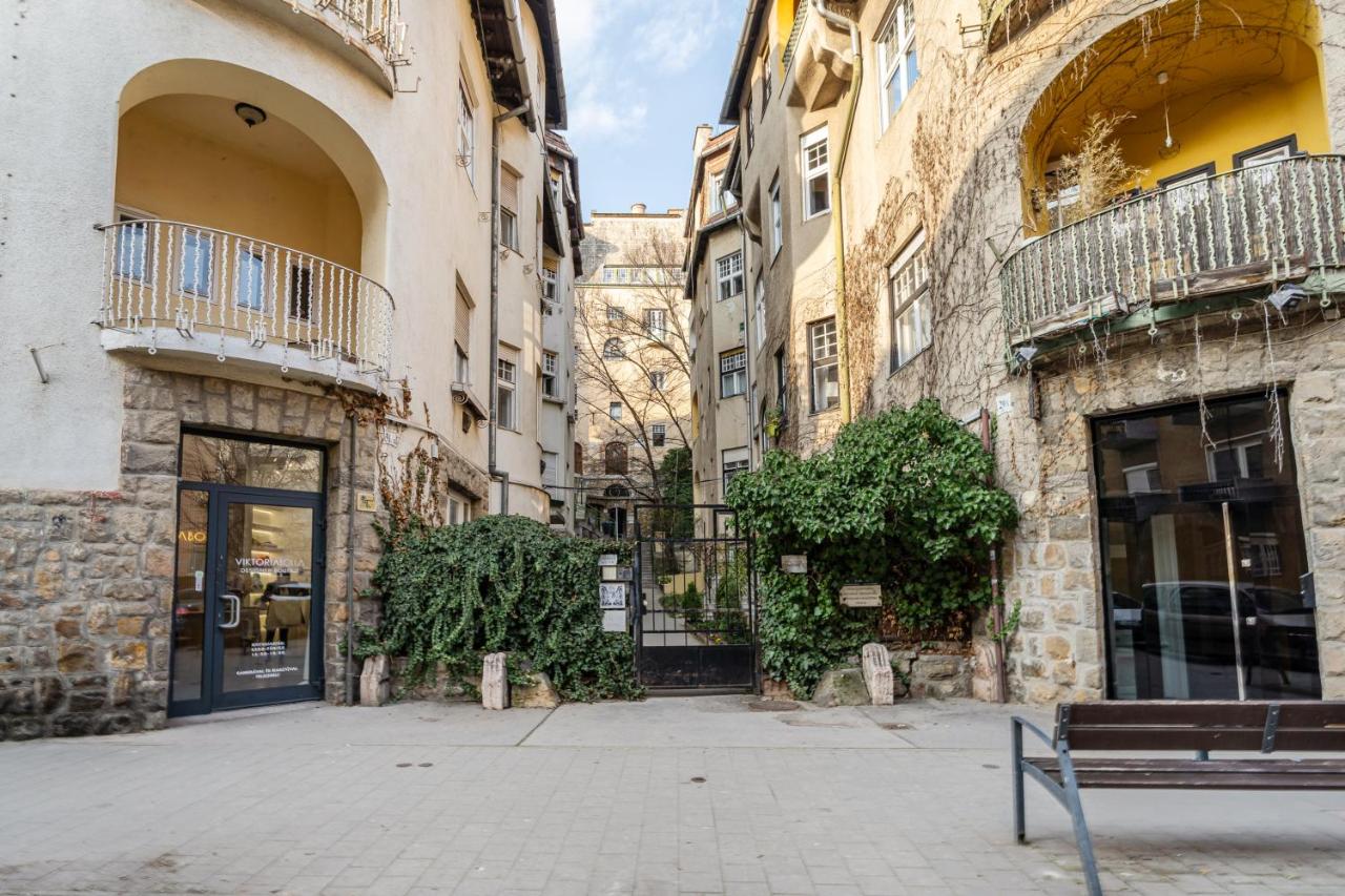 Hidden Gems in Buda - B&B Budapest