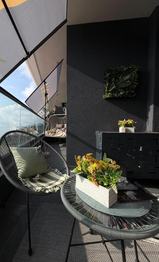 KRUNA 406 Luxury Sea View Apartment with Parking, Minibar, Spa & Beach - Includes 2 Complimentary Non-Alcoholic Beach Drinks & Welcome Gift - B&B Budua
