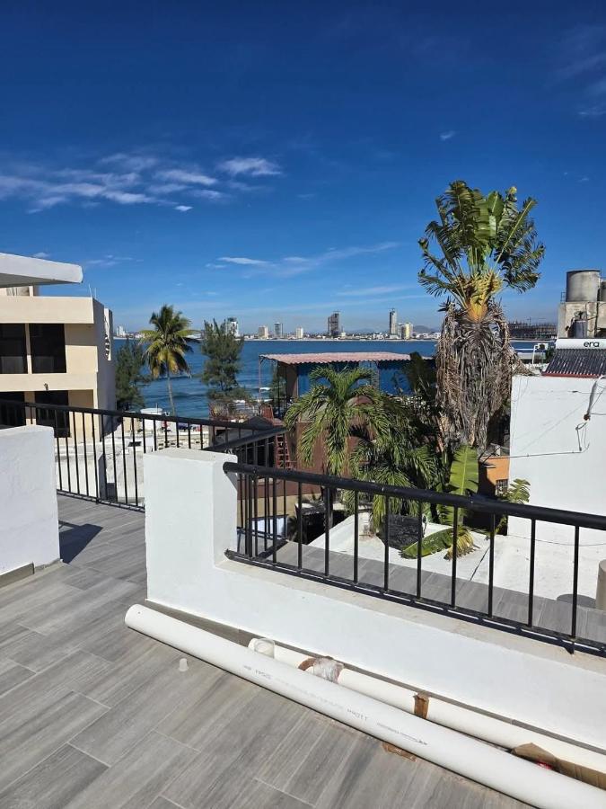 Apartment 30 steps from the beach Mazatlán Boardwalk - B&B Ciudad Mazatlán