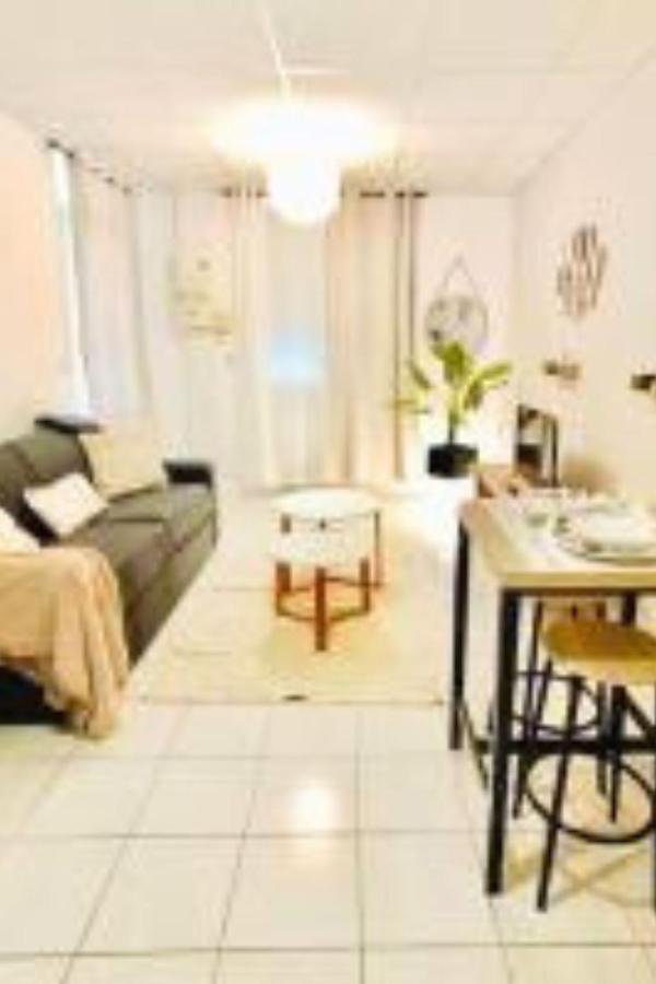 Savana Lodge, Wi-Fi, Parking Privé et Calme, Sortie 12 ChanaS - Chambres d’hôtes Chanas