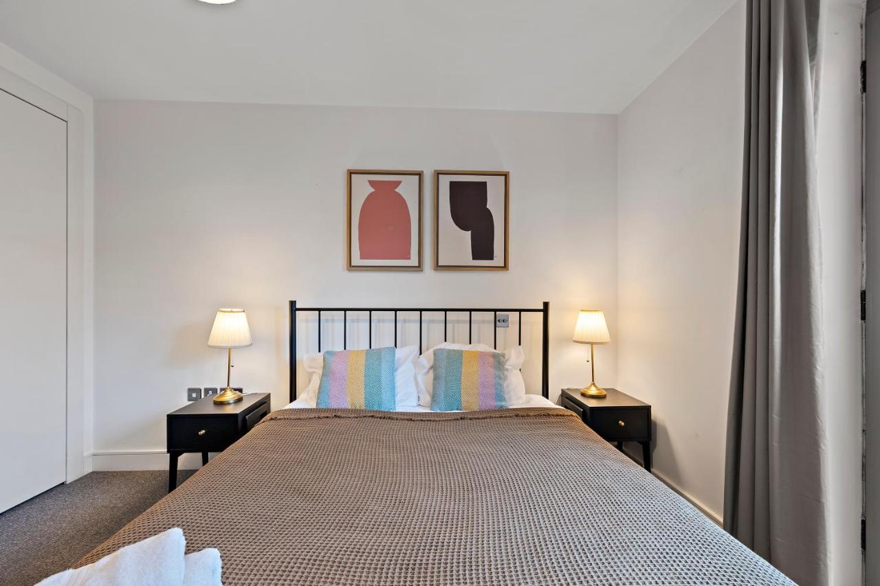 Late Check in, Walk to City & Shoreditch, 2Bed - B&B Londres