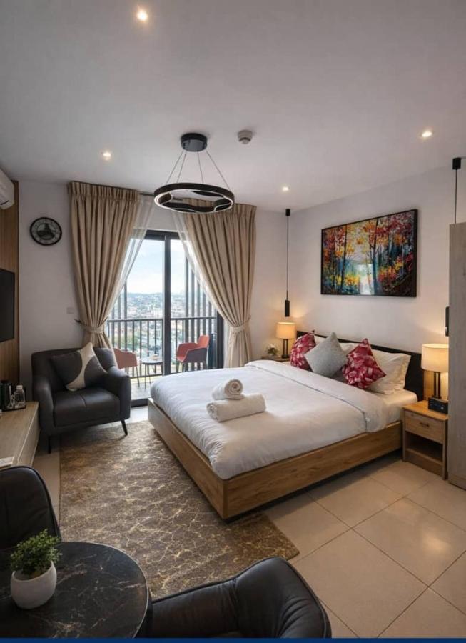Unique View Apartments at Loxwood House - B&B Accra
