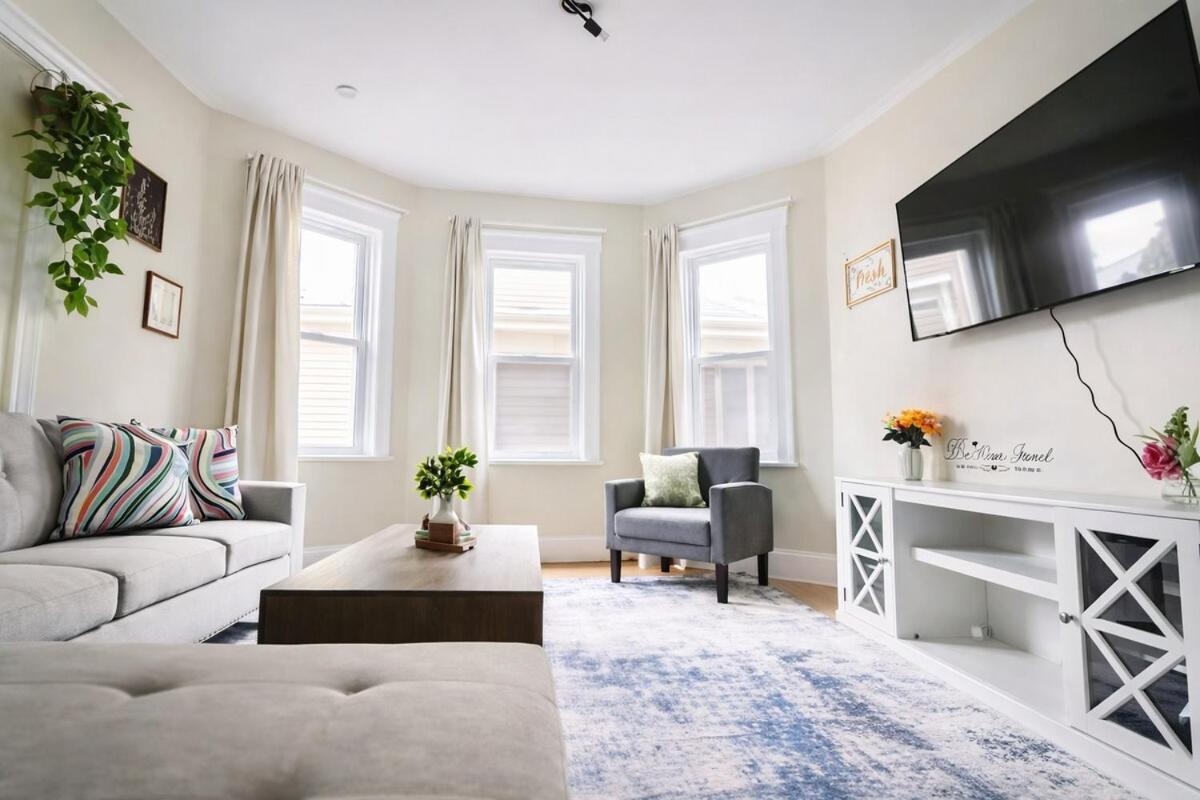 Premium 4BD 2BA Near Boston, Encore, and T-Station - B&B Somerville