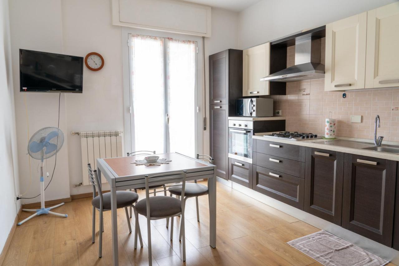 Roma 8 Alloggio centralissimo - B&B Marina di Andora