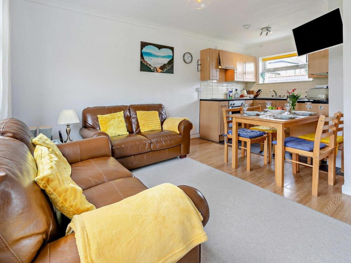 2 Bed in Helston oc-36430 - Bed and Breakfast Mullion
