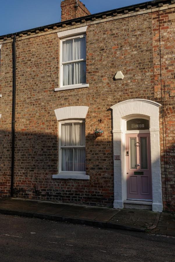 Stylish Retreat Inside City Walls - B&B York