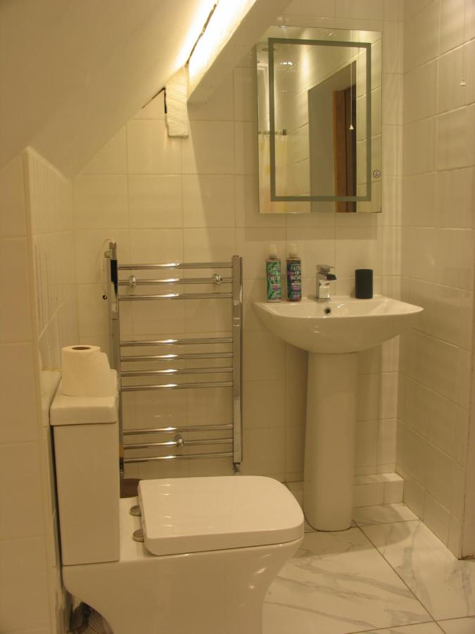 Lindores Bed & Breakfast - Bed and Breakfast Todmorden