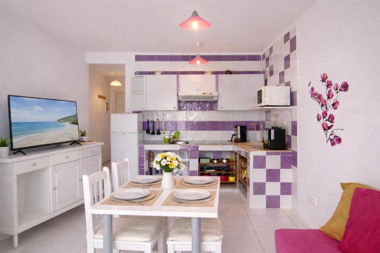 Sunny Pool Apartment Costa del Silencio - Ferienwohnung Arona