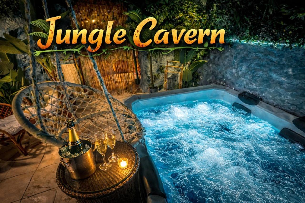 Jungle Caverne- spa privé, logement atypique - B&B Albertville