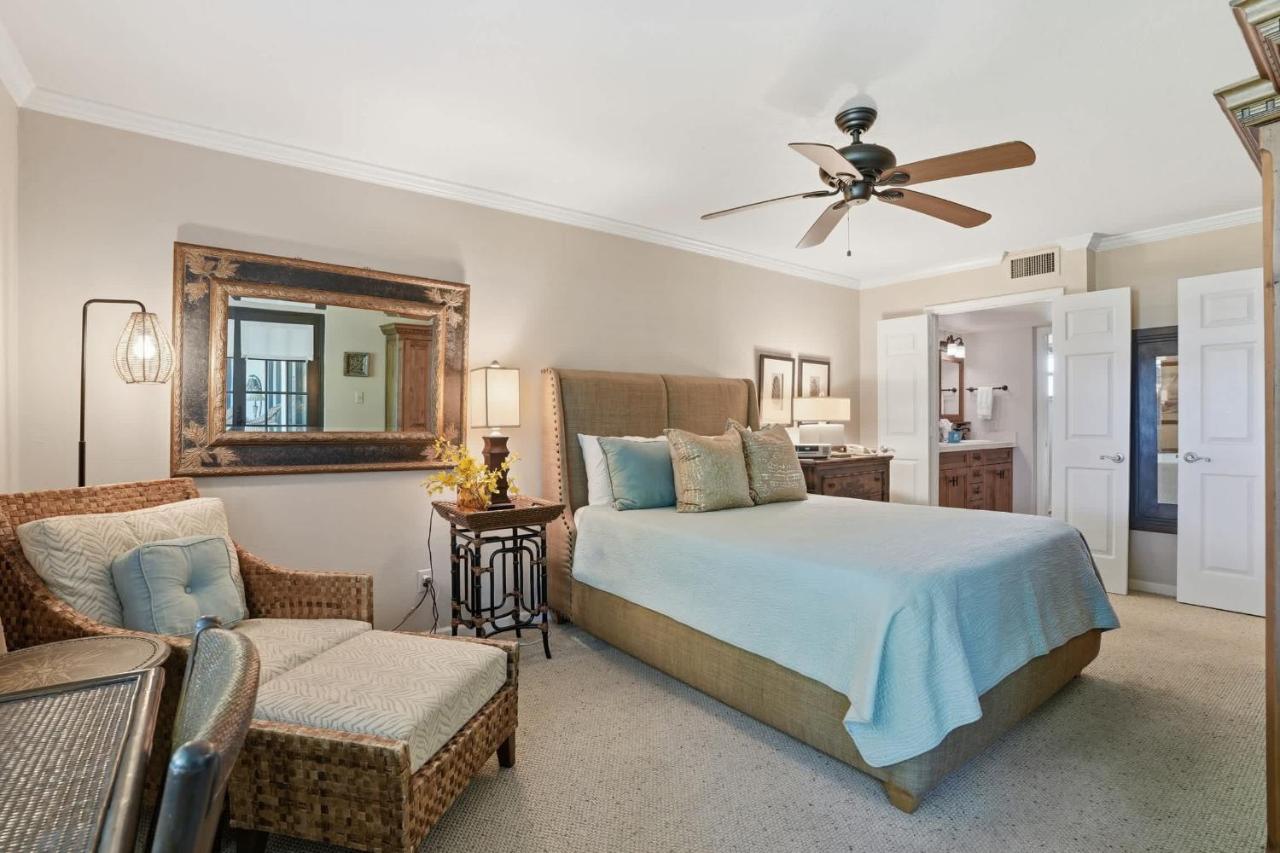 E-231 - Deluxe Condo at Quiet End of Resort - Chambres d'hôtes Naples