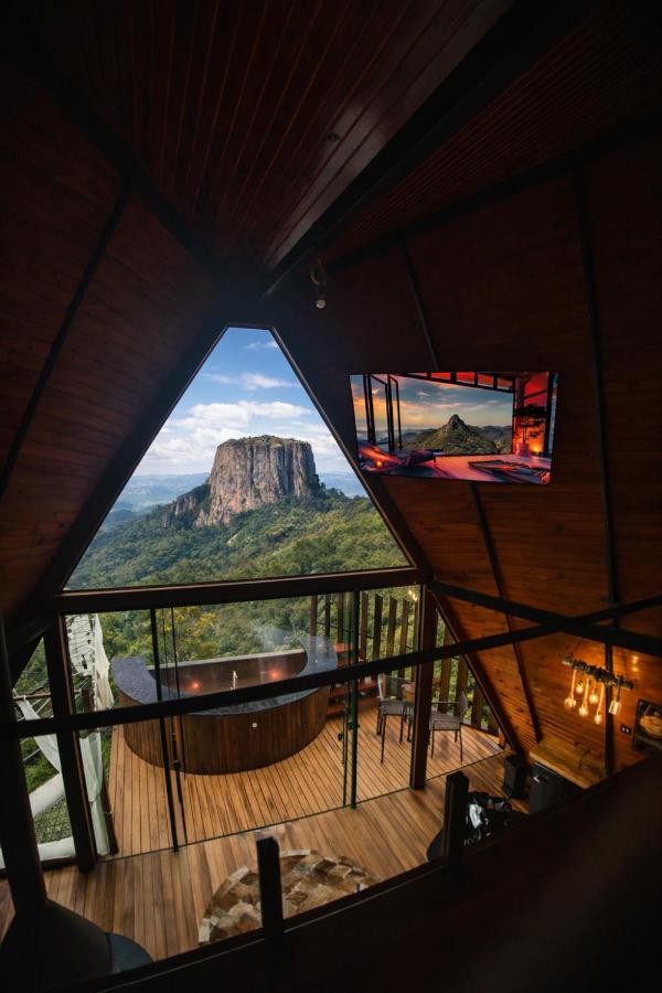 Chalé Boutique Spa- Sauna seca, Jacuzzi , Rede suspensa - B&B Campos do Jordão