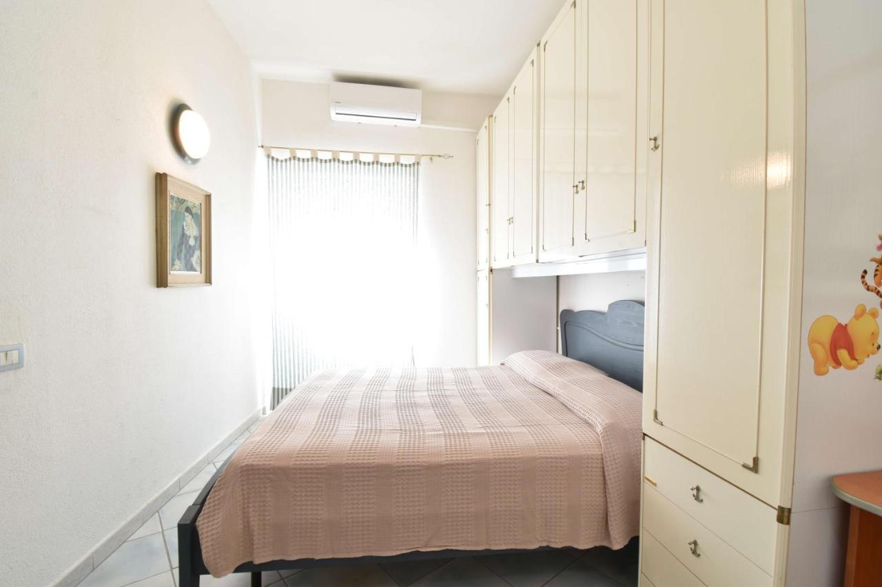 One-Bedroom Standard Apartment