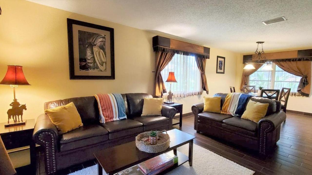 Spacious River Ranch Private COTTAGE with private porch! 401 - Ferienwohnung River Ranch