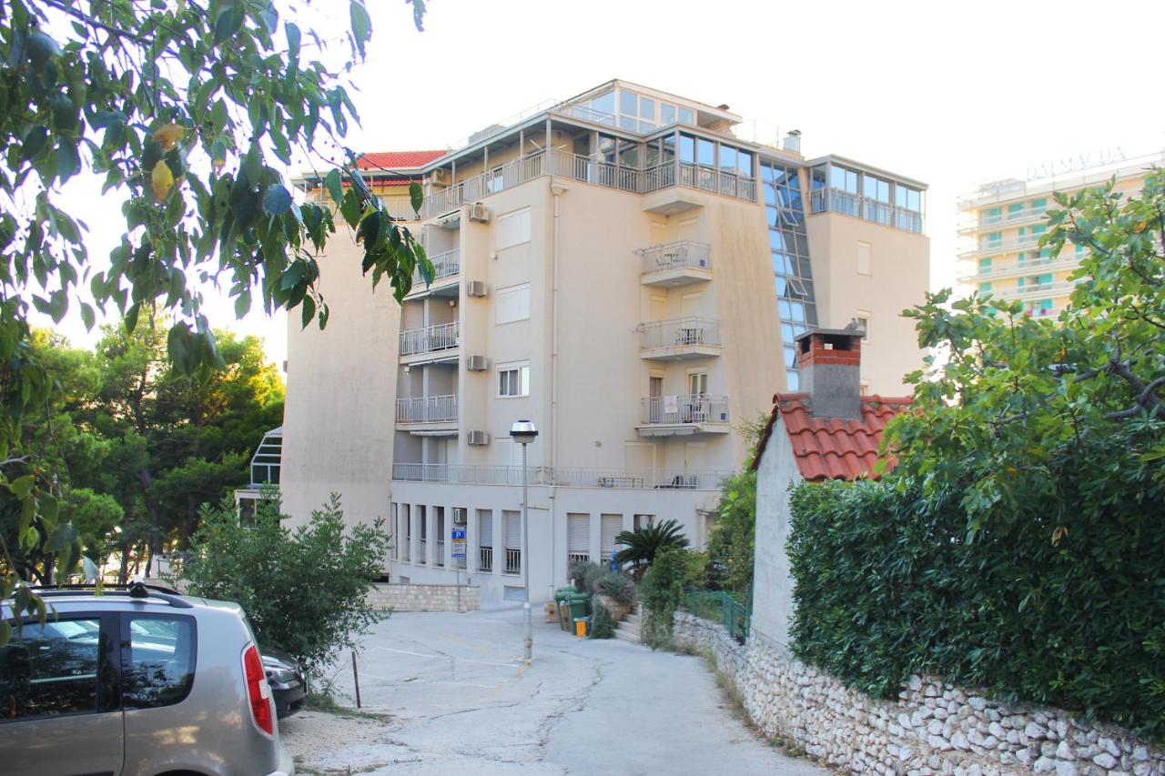 Apartments Veronika - Chambres d’hôtes Makarska