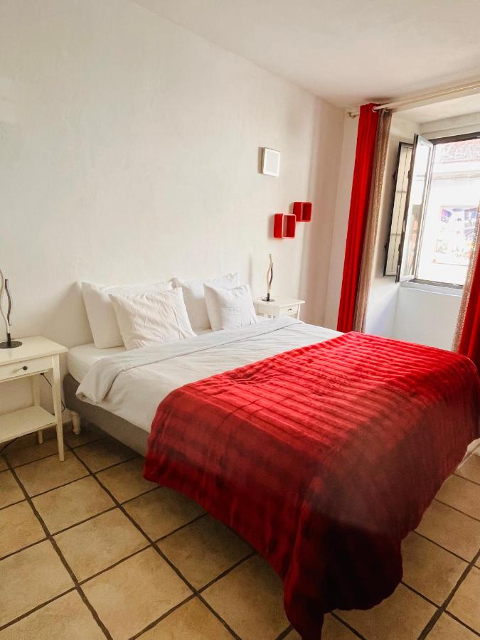 Camera Matrimoniale/Doppia con Letti Singoli con Bagno Privato