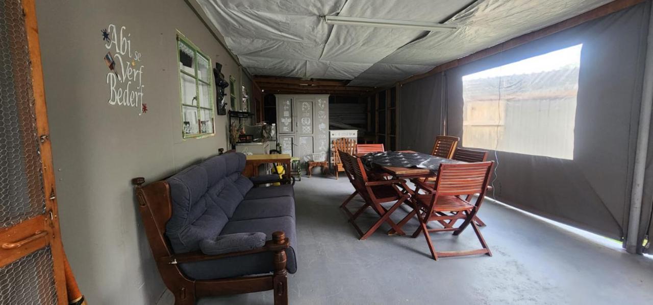 Abi se Nessie - B&B Orania