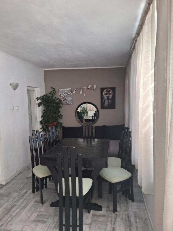 Baby friendly 3-Bedrooms House by the Sea - B&B Costanza