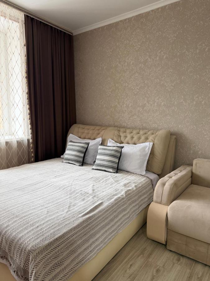 1 комнатная квартира в центре города - B&B Ust-Kamenogorsk