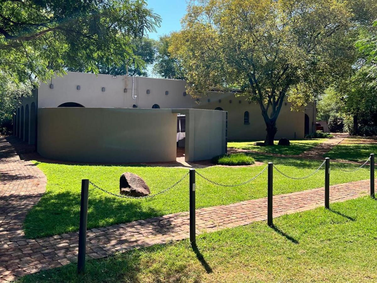 Featherwood Farm & Nyala Lodge - Ferienwohnung Rayton