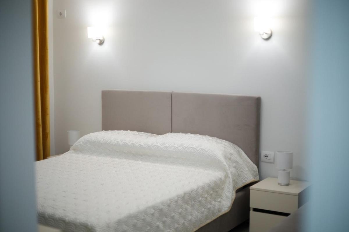 Ellie's apartment - B&B Gjirokastër