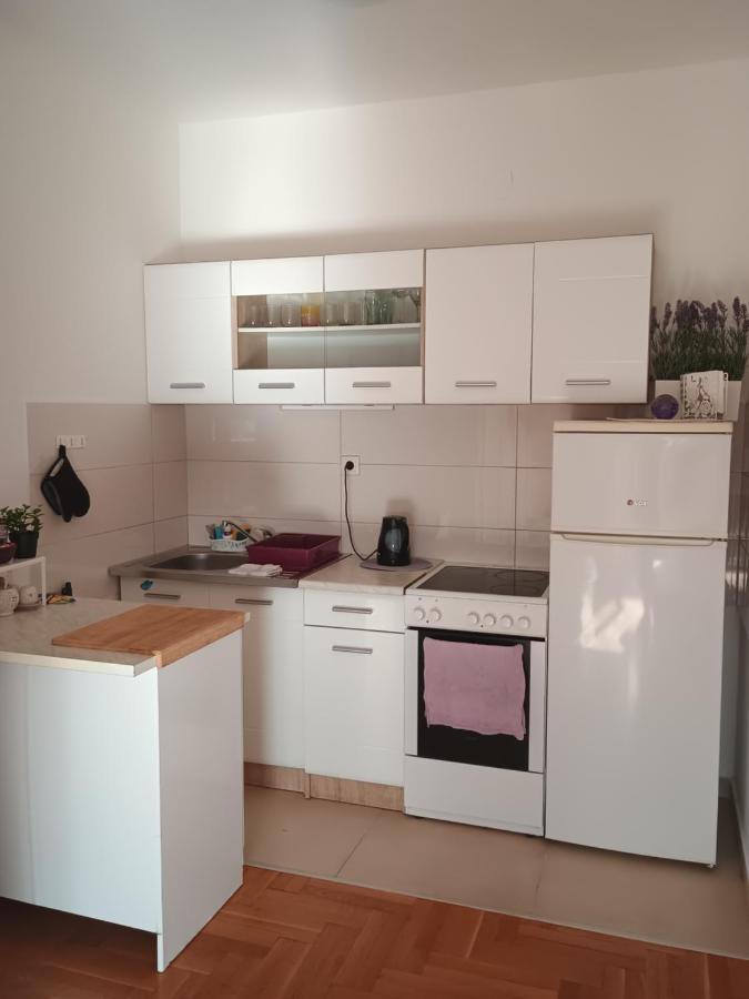 Krnjau Sunset Terrace - B&B Belgrade